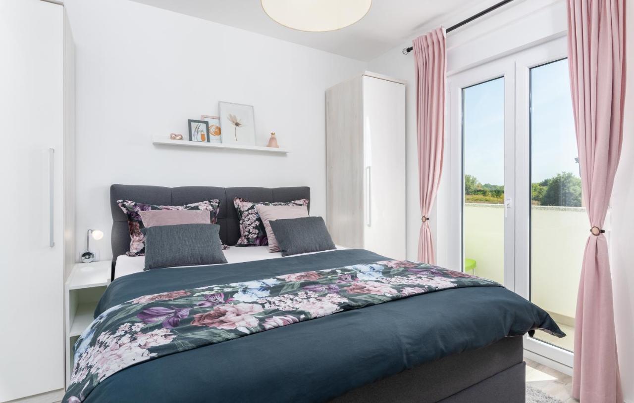 Apartments Amore Fažana Екстериор снимка